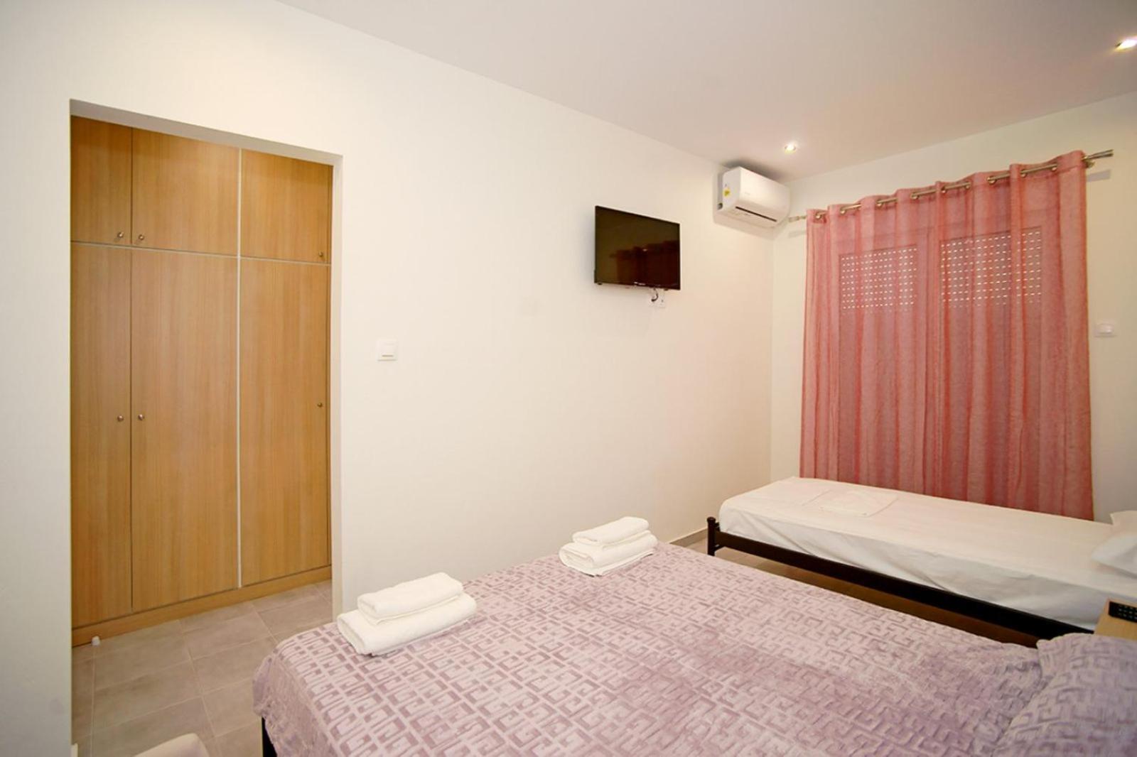 Karnagio Rooms Kipariszía Kültér fotó
