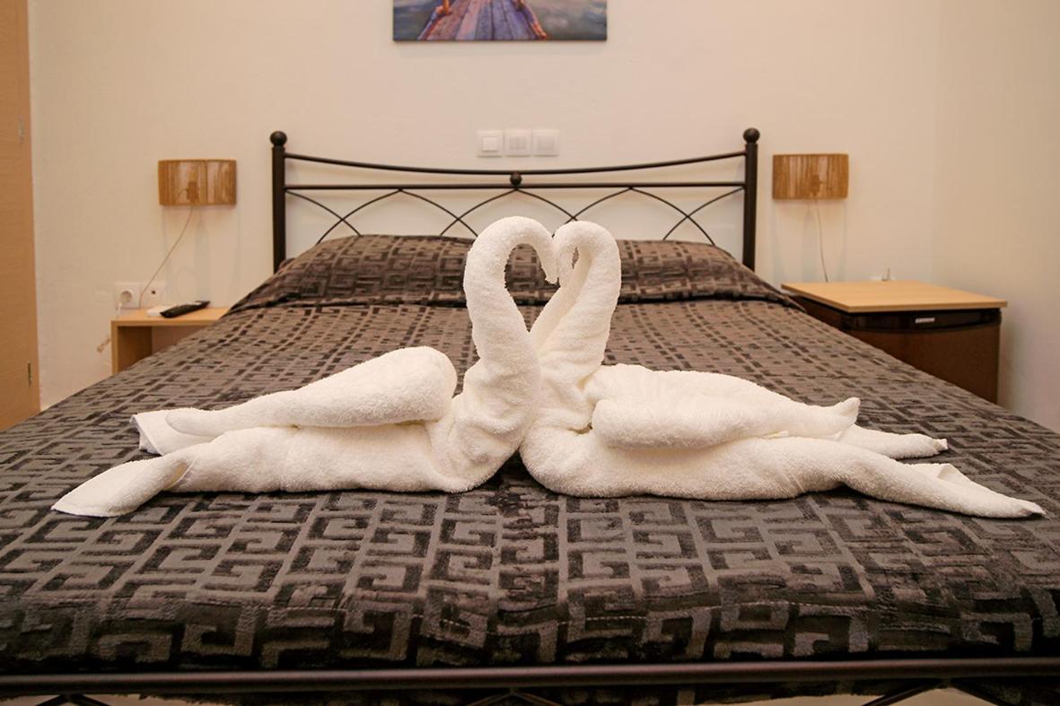 Karnagio Rooms Kipariszía Kültér fotó