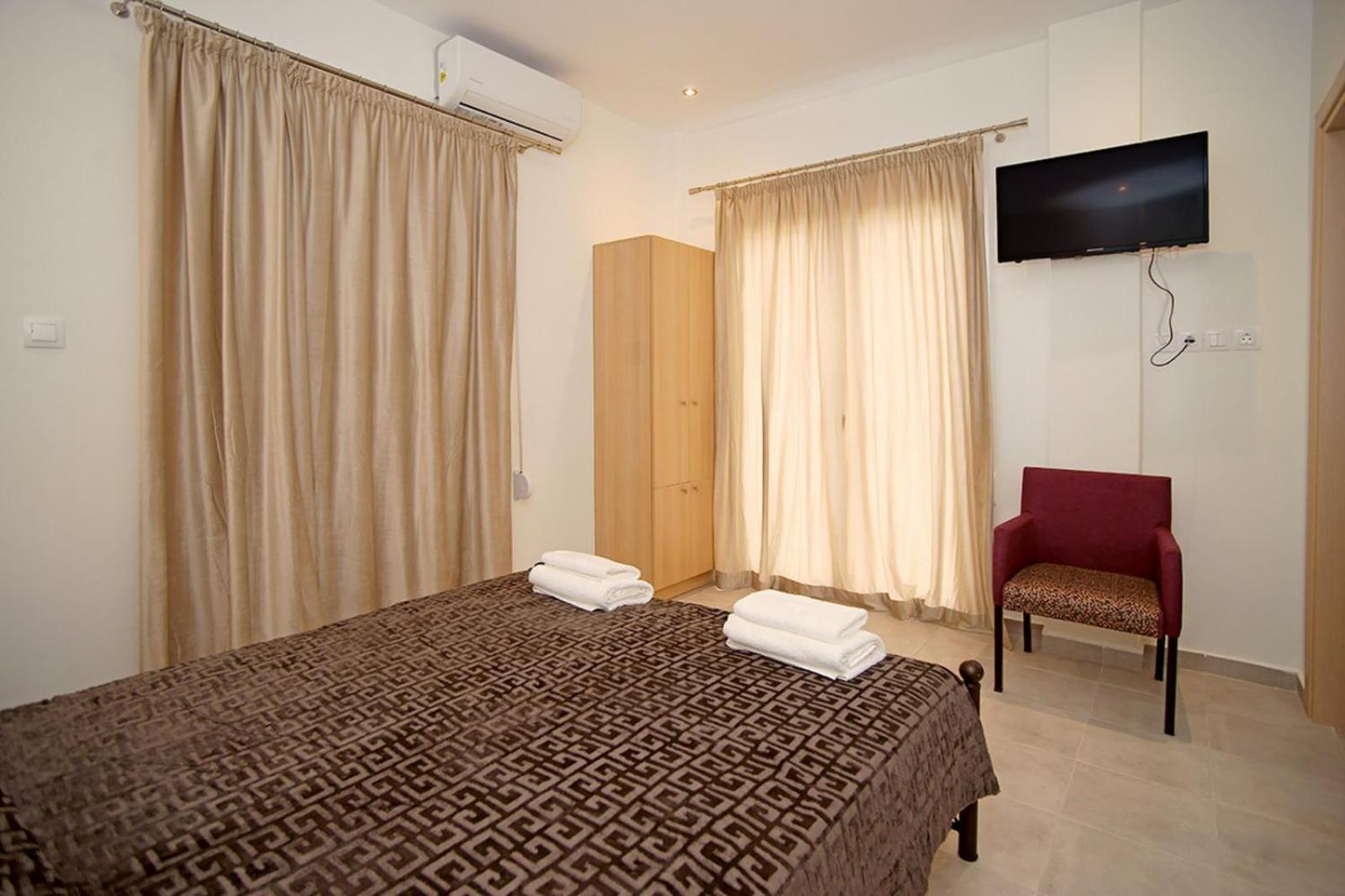 Karnagio Rooms Kipariszía Kültér fotó